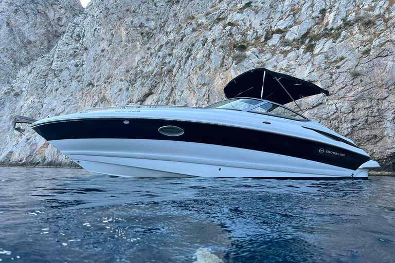 Santorin : Bateau privé de luxe avec nourriture et boissons