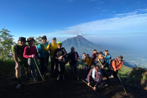 Von Yogyakarta aus: Mt. Merbabu 2-tägige Wanderung und Camping