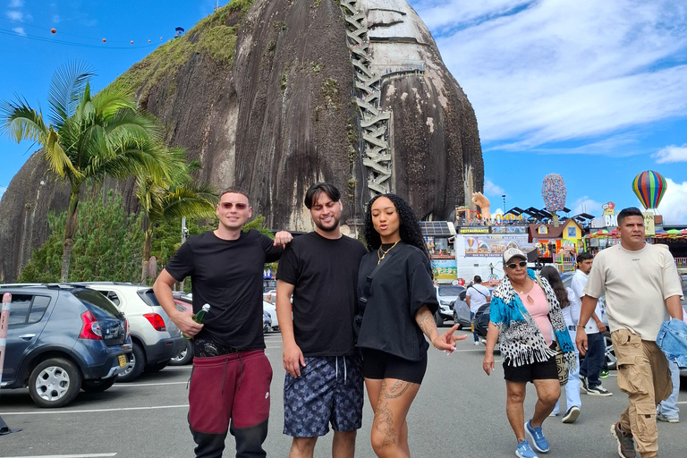 Medellín: Guatapé VIP + Helicopter Flight + Boat Ride + Piedra del Peñol