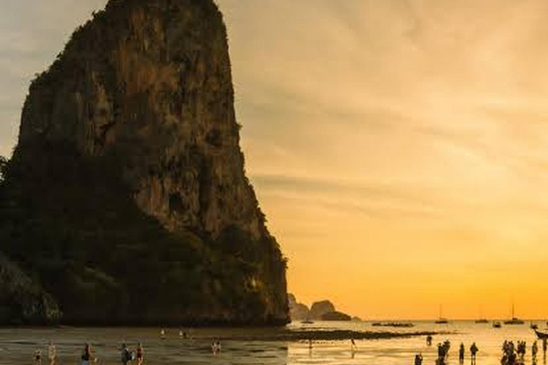 Ao Nang: 7 Islands Sunset Tour with Dinner & Snorkeling