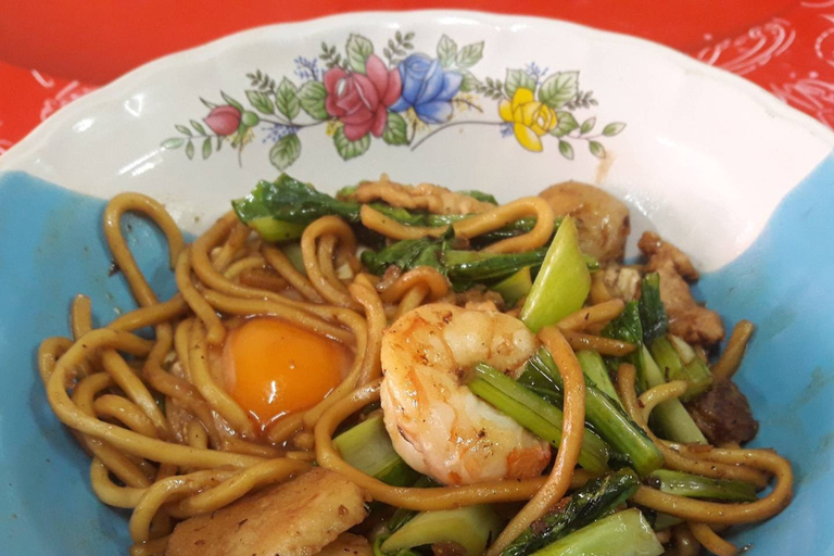 Phuket: Sunset, Old Town & Night Market Tour Phuket: Sunset, Viewpoints, and Night Market Tour