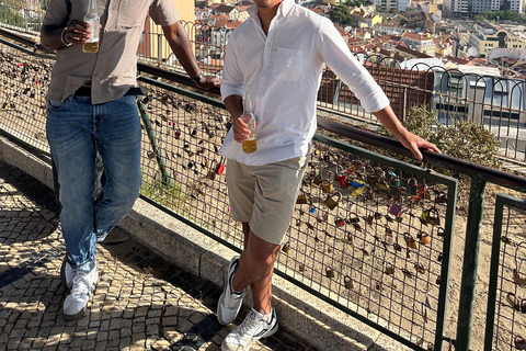 Lisbon: Private City Sightseeing Tour by Tuk Tuk Alfama/Chiado/Bairro Alto/Eduardo VII 4-Hour Private Tour