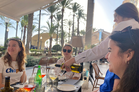 Alicante: Private Easy-walking City Tour & Castle.Shore also