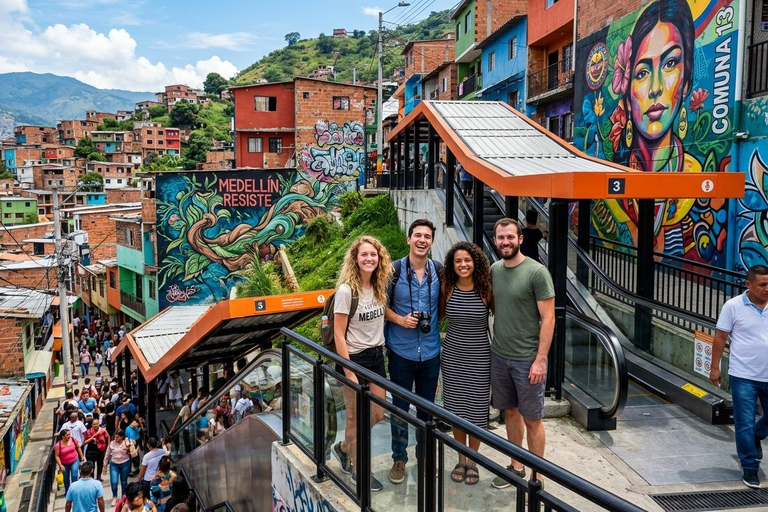 Medellín: City Sightseeing Tour, Comuna 13 and Major Sights. Shared sightseeing tour