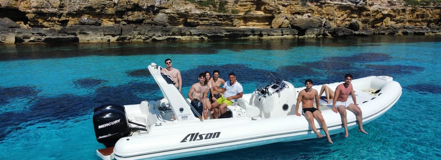 Au départ de Marsala : tour en bateau des îles Égades avec arrêts baignade