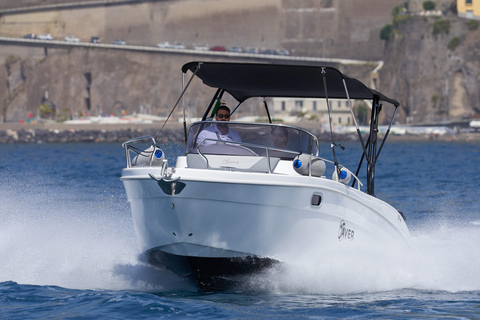Sorrento: Private Capri Speedboat Tour with Snacks & Drinks