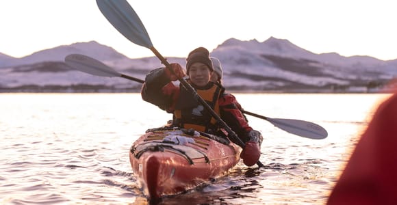 Tromsø: Winter Sea Kayaking Tour with Wildlife Sightings