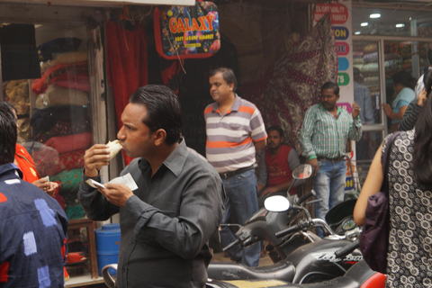 Delhi : Traditional Food tour with Guide and Transportation