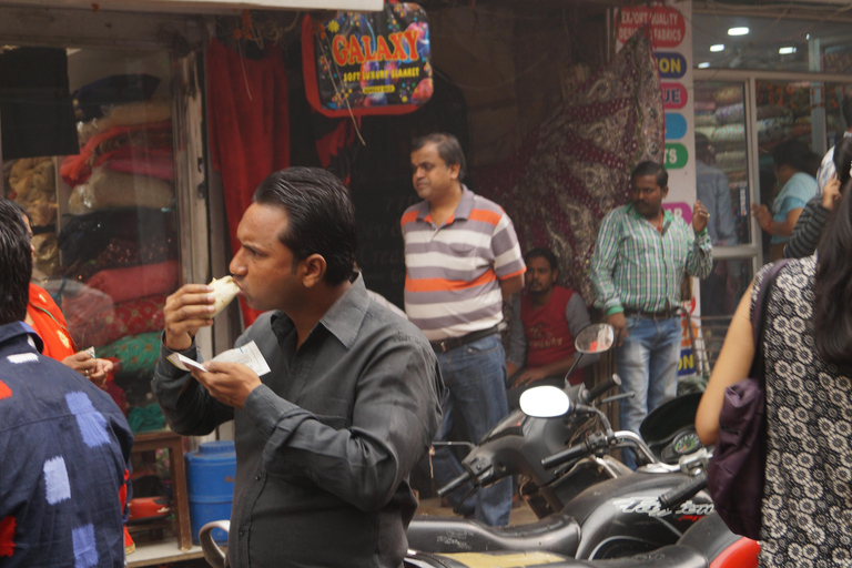 Delhi : Traditional Food tour with Guide and Transportation