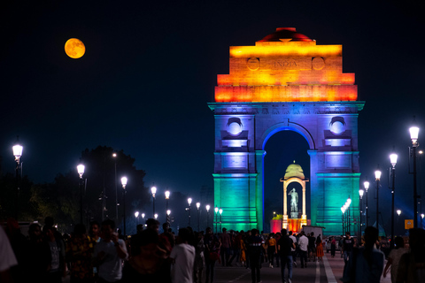 Desde Delhi: Excursión nocturna con comida y bebida