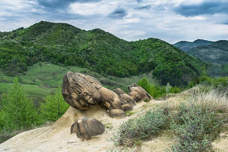 From Bucharest: Mud Volcanoes, Living Fires & Growing Stones