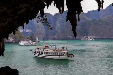 From Hanoi: Ha Long Bay and Ti Top Island Cruise with Stops