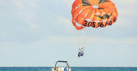 Punta Cana Parasailing: 15-Minute Adrenaline Adventure