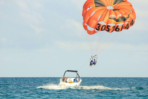 Punta Cana Parasailing: 15-Minute Adrenaline Adventure