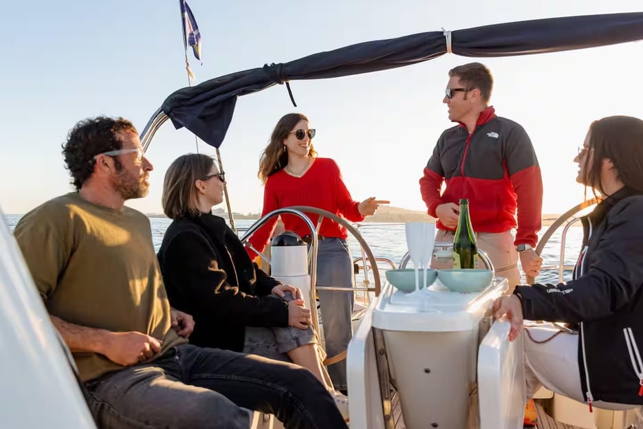 Barcelona: excursión en barco con champán