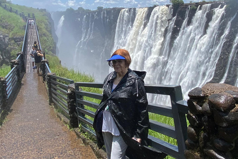 Victoria Falls: Zimbabwe & Zambia Private Tour with Guide
