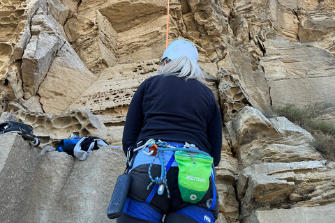 Baku: Rock Climbing Experience with Guide and Gear