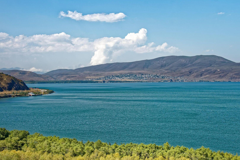 Visite privée : Sevan, Sevanavank, Dilijan, Haghartsin, MiminoSevan, Sevanavank, vieille ville de Dilijan, Haghartsin, Mimino