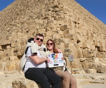 Von Sharm El Sheikh aus: Ganztagestour zu den Kairoer Pyramiden mit dem Flugzeug