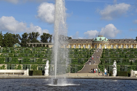 Dagtrip met privéchauffeur: Berlijn naar Potsdam &amp; Sachsenhausen