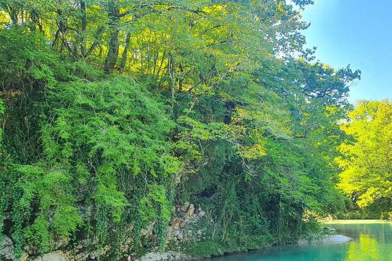 Excursión por cañones y cuevas desde Batumi(Martvili,Okatse,Prometeo)