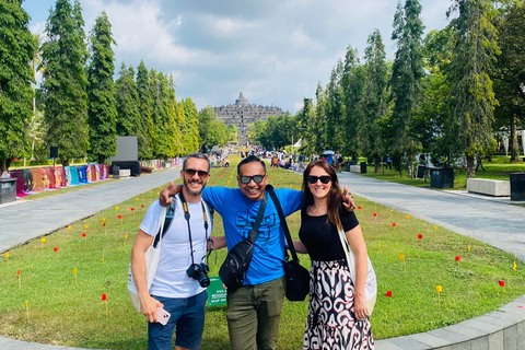 Stumbu Hill Sunrise, Borobudur & Prambanan Yogyakarta: Borobudur Sunrise & Craft Workshop Tour