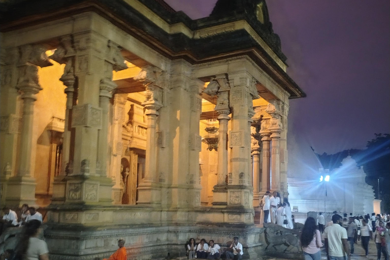 Colombo Private Car Tour: Temple, Parliament & Port City Evolution of Colombo Car Tour: Kelaniya Temple to Porty City