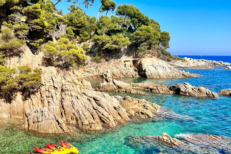 From Barcelona: Costa Brava Kayak & Snorkel Tour with Picnic From Barcelona: Costa Brava Kayaking and Snorkeling Day Trip