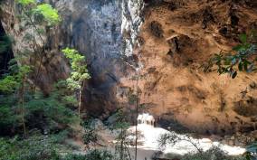 Hua Hin: Sam Roi Yod and Praya Nakhon Cave Group Tour