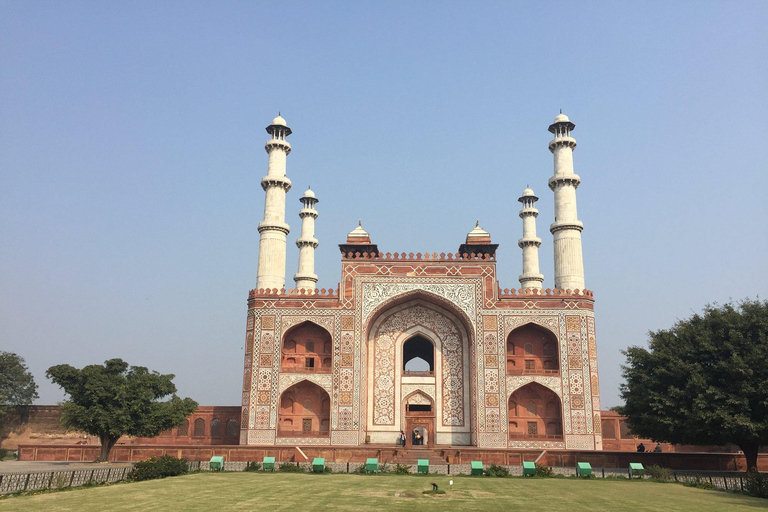 In Agra: Private Akbar’s Tomb, Mariam’s Tomb & Gurdwara Tour In Agra: Tour with Car, Driver, Guide, Entry Fees and Meal