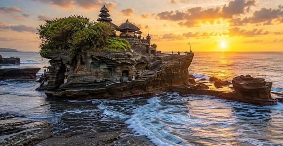 Bali: Half Day Tour Monkey Forest, Tanah Lot & Ubud Swing