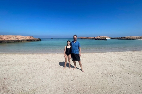Muscat: Daymaniat Islands Snorkeling Trip