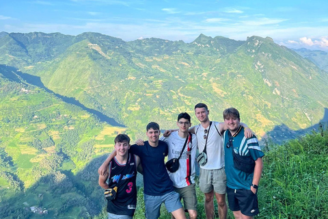 3-Day Deluxe Ha Giang Loop to All Highlights, Stay Resort 4* Tour with 2-way Limousine Tickets included