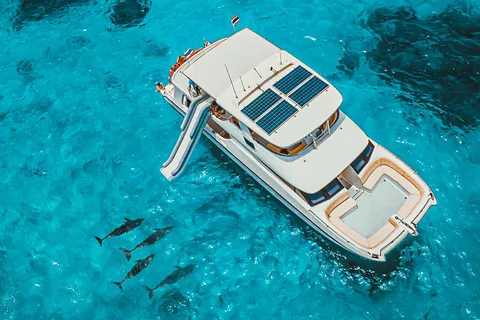 Phuket: Phi Phi. Maya & Maithon luksus katamaran tur