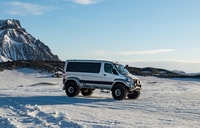Von Vik oder Reykjavik, Katla Ice Cave und Super Jeep Tour - Housity