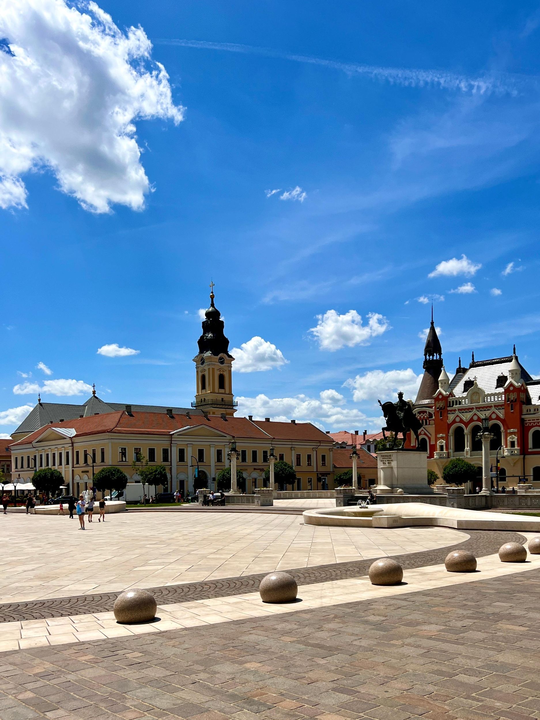Timisoara: Stadtführung in Oradea und Ausflug zu den Apuseni-Höhlen