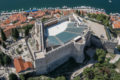 Tour privado de un día por las Cascadas de Krka y el Castillo de Juego de Tronos