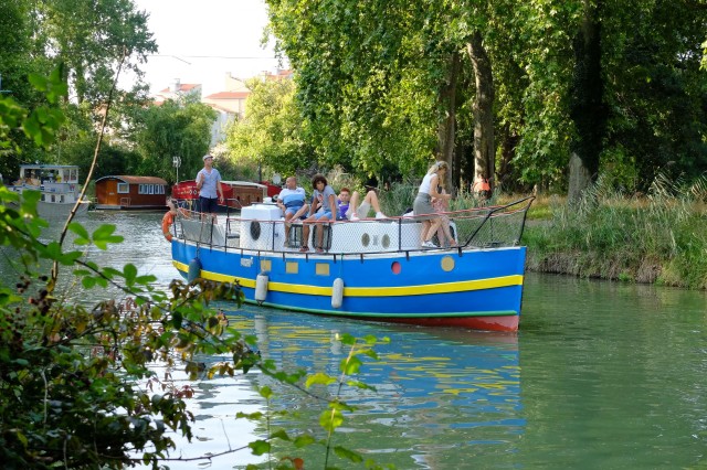 Visit Toulouse  Boat Cruise Canal du Midi in Toulouse, Occitanie, France
