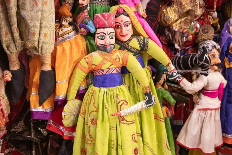 Udaipur: Culture, Crafts & Market Shopping Tour Udaipur Shopping Tour: Guide + Car