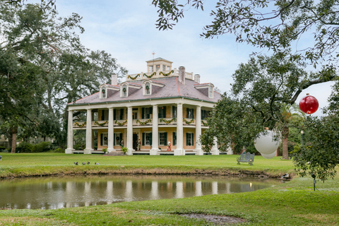 From New Orleans: Swamp Airboat, 2 Plantation Tours & Lunch