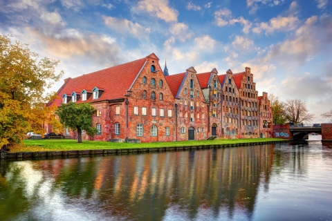 Visite guidée du musée européen de la Hanse et de la vieille ville3 heures : Visite de la vieille ville hanséatique et de l'église Sainte-Marie