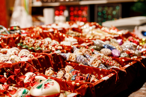 Munich: Christmas market hopping with a sightseeing tour