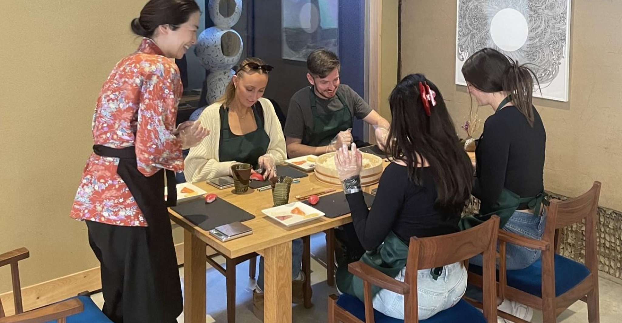 Kyoto: Small-Group Authentic Sushi Making Workshop photo 7