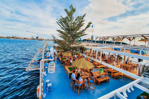 Pattaya: Floating Cafe & Optional Squid Fishing