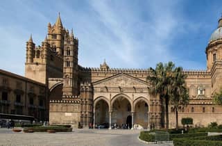 Von Cefalù aus: Geführte Tour durch Monreale & Palermo mit Streetfood