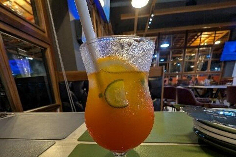 Accra: Exclusive East Legon Nightlife Tour with Cocktails