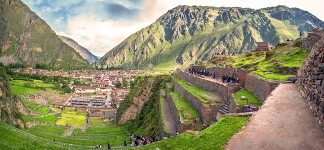 Cusco: Sacred Valley and Salt Mines Ending in Ollantaytambo