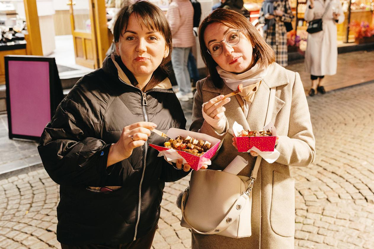 Brussels Private Food Tour: Waffles, Fries, Beer & History
