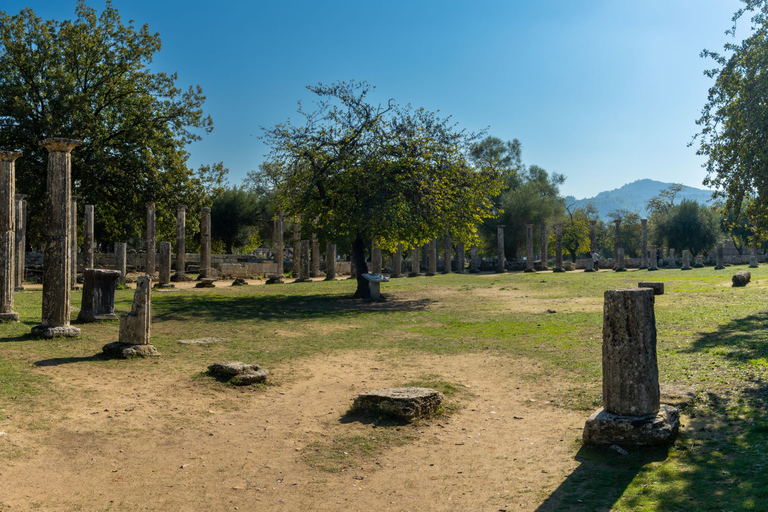 Viaje de Leyendas: Visita Privada a la Antigua Olimpia