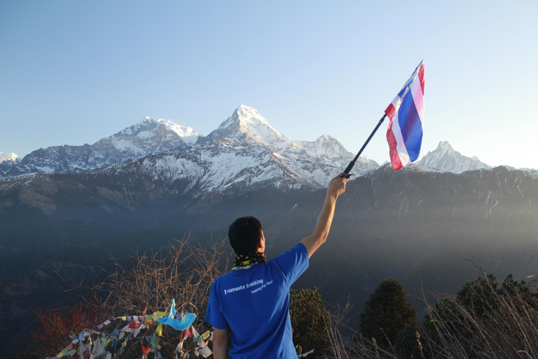 De Katmandu: Trekking de 13 dias na colina Poon e no acampamento base do AnnapurnaDe Katmandu: 13 dias de caminhada na Colina Poon e no acampamento base do Annapurna